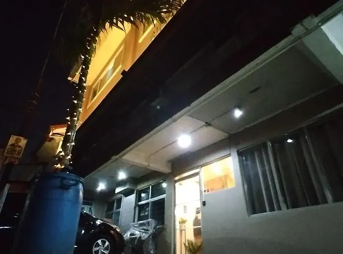 Vg And Residences 여관 Adlawon