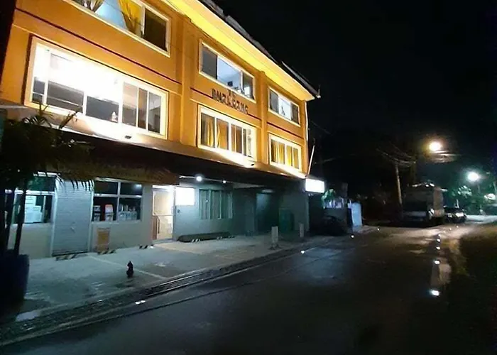 Vg And Residences * Adlawon