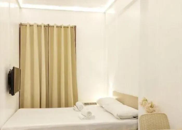 여관 Vg And Residences Adlawon
