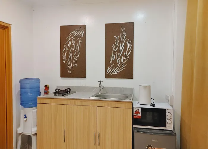 여관 Vg And Residences Adlawon