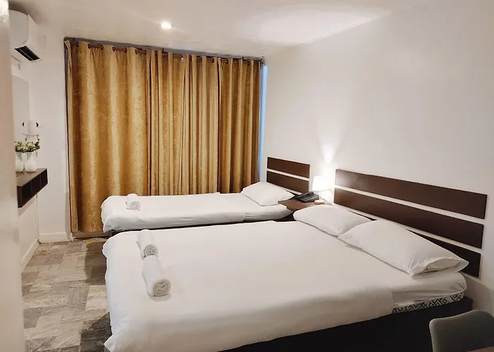Vg And Residences 여관 *
