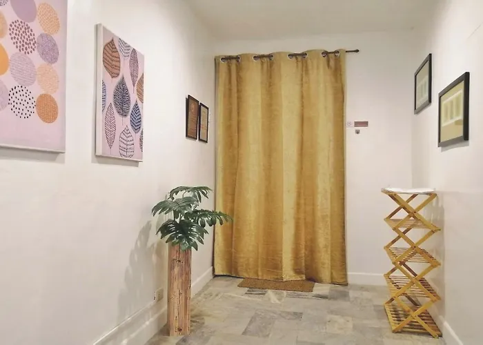 Vg And Residences 여관 Adlawon